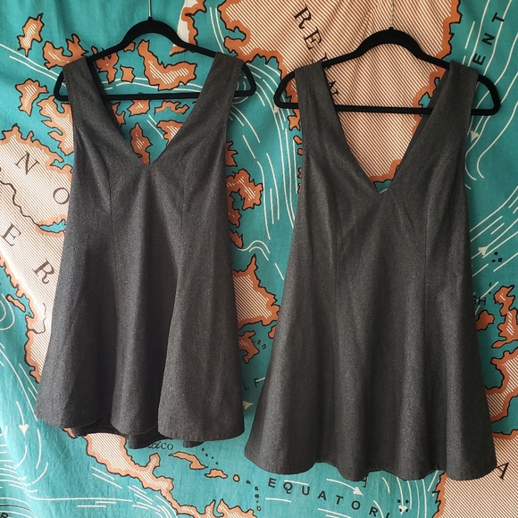 Gemma's Apron Dress - Picture 3 of 7